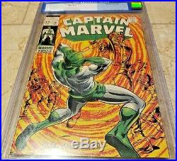(CGC 9.4) CAPTAIN MARVEL #10 OWP STan Lee OLD Label! Press it and regrade
