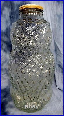 The Wise Old Owl Large Glass Jar withLid Vintage Country Store Item 21 Tall