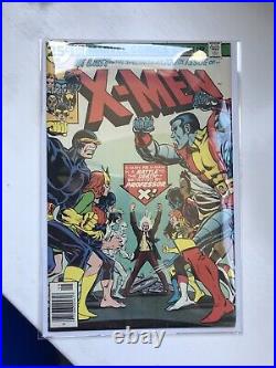 Uncanny X-men 100HIGH GRADE. New vs. Old team. KEY